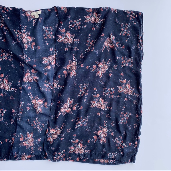 LOFT Blue Floral Kimono/ Cardigan - Picture 4 of 8
